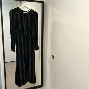 HM long sleeve midi dress